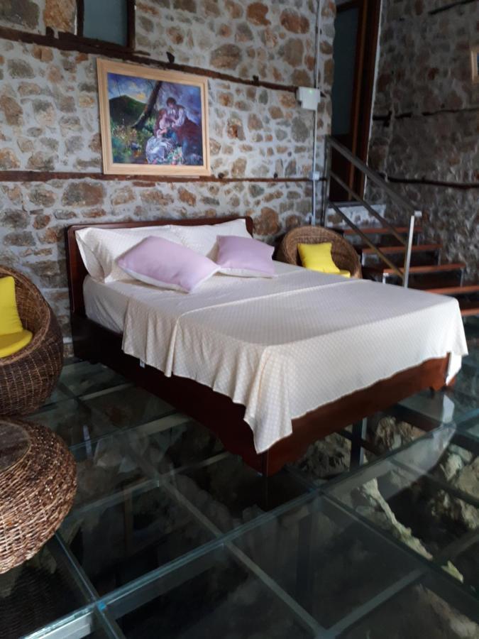 Nuci'S Home Glass Floor Tushemisht ภายนอก รูปภาพ