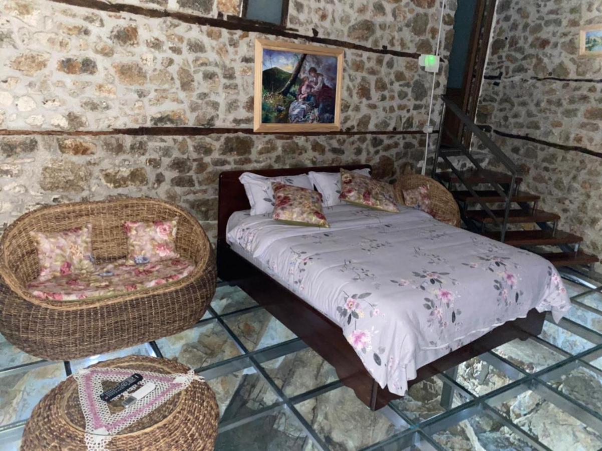 Nuci'S Home Glass Floor Tushemisht ภายนอก รูปภาพ
