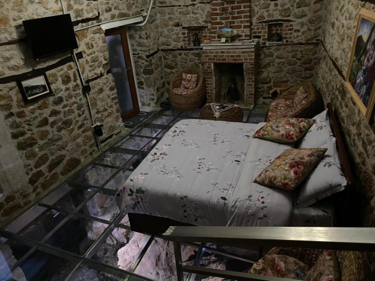 Nuci'S Home Glass Floor Tushemisht ภายนอก รูปภาพ