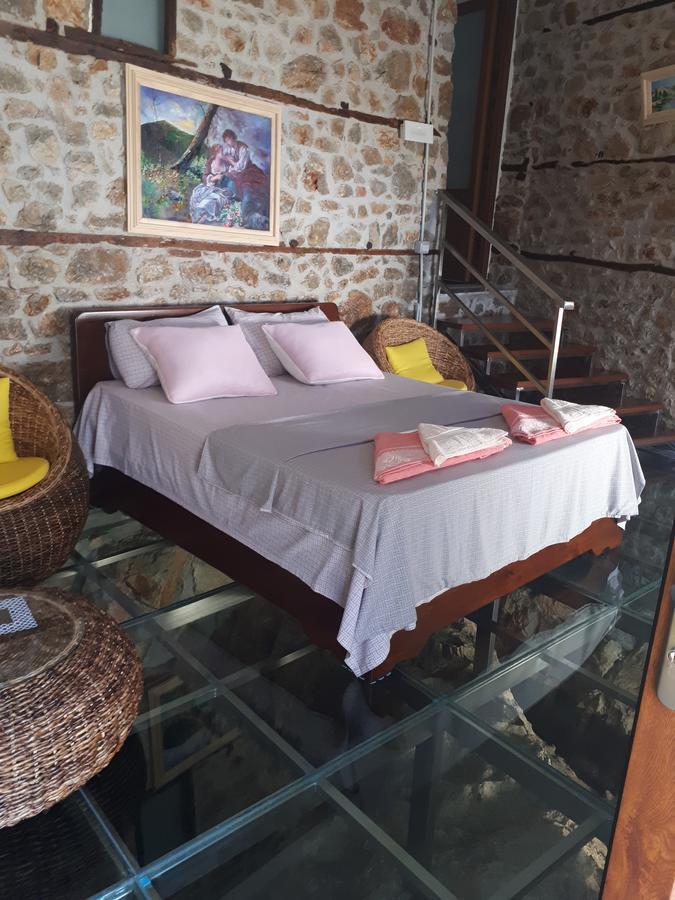 Nuci'S Home Glass Floor Tushemisht ภายนอก รูปภาพ